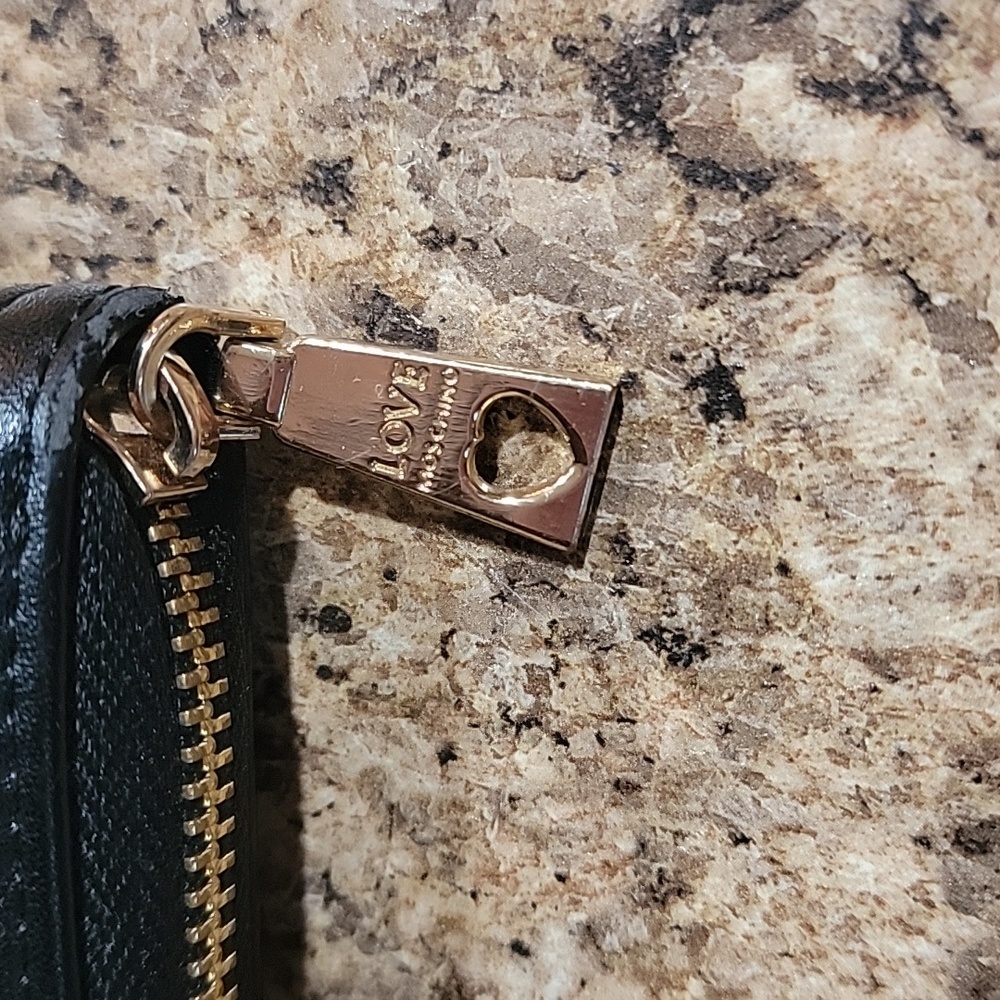 Moschino Love Graphic Black Long Wallet - Picture 3 of 17